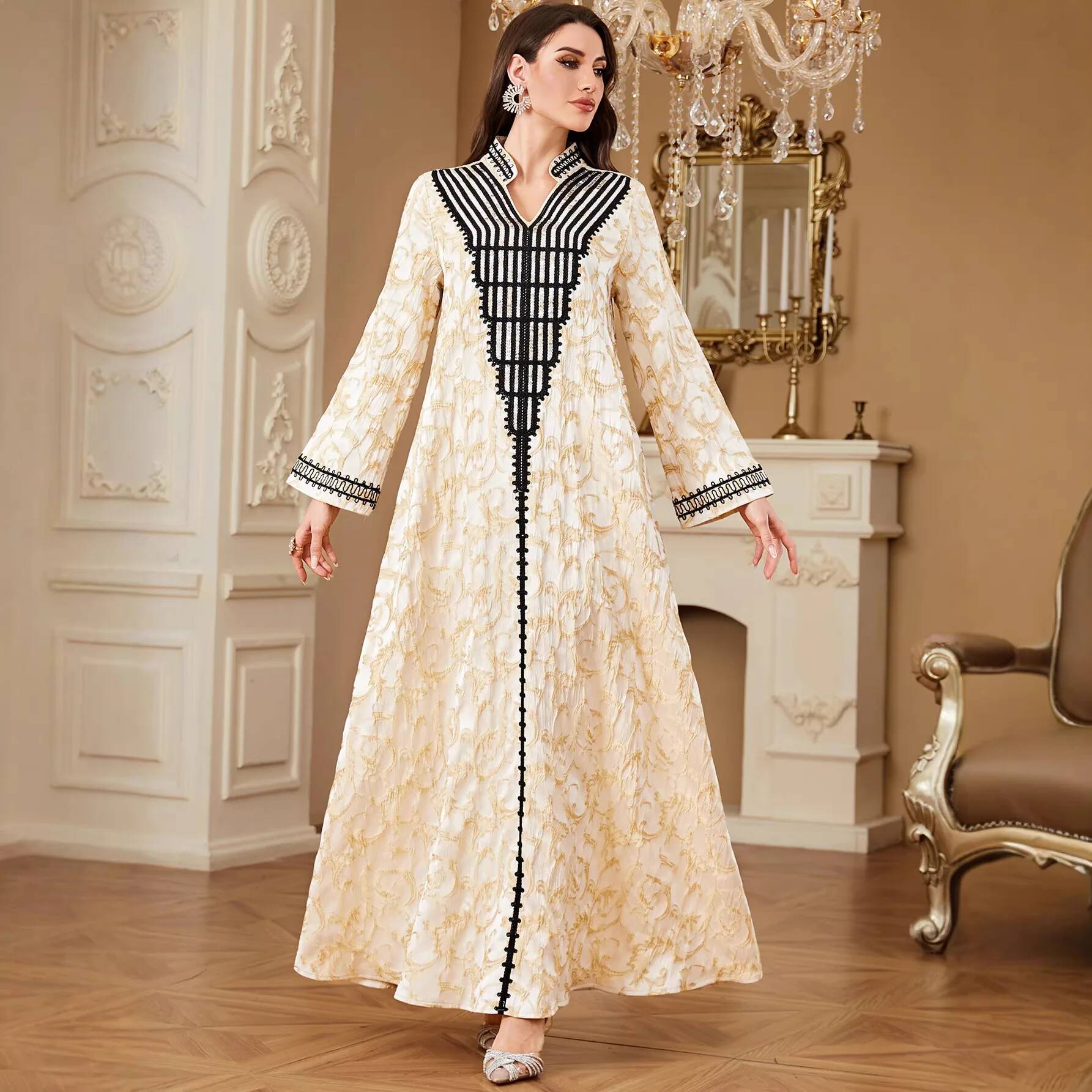 Urban Commuting Embroidered V- - Urban Ethnic Fashion ulasan dan harga