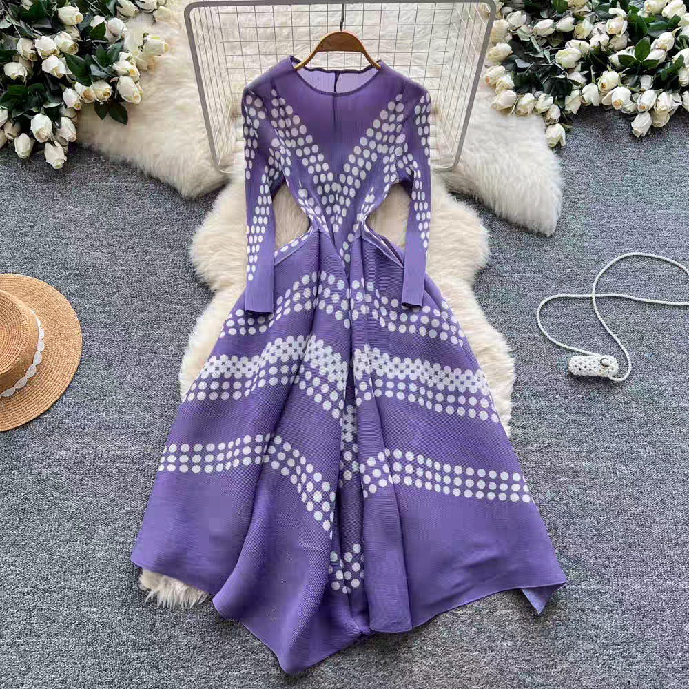 Elegant Polka Dot Pleated Dres - Ethnic Fashion Dress ulasan dan harga