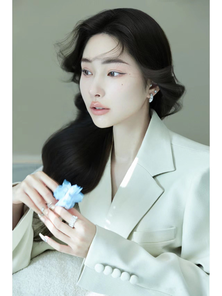 Green Ostrich Feather Suit 202 - Ethnic Fashion Magazine ulasan dan harga