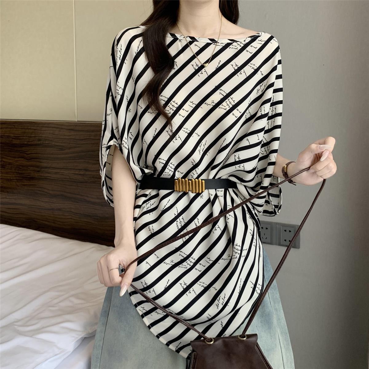 Irregular Short-sleeved Chiffo - Thai Silk Blouse ulasan dan harga